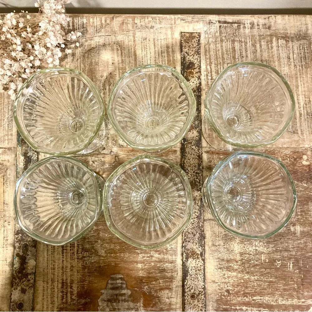 6 Vintage Ice Cream Sundae Glasses Ribbed Scalloped Edge 5